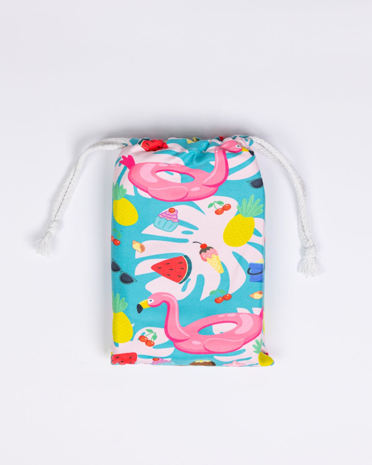 a Quick Dry, Sand Free, Light Weight, Compact and Ecofriendly Microfiber Beach Towel Pouch from La Toalla